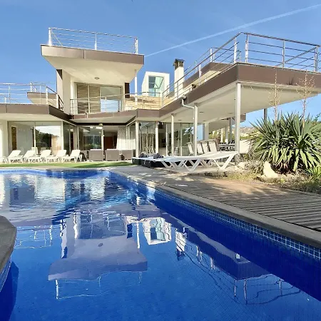 Almadrava Stunning 5bedroom With Air-conditioning & Private Swimming Pool Villa *