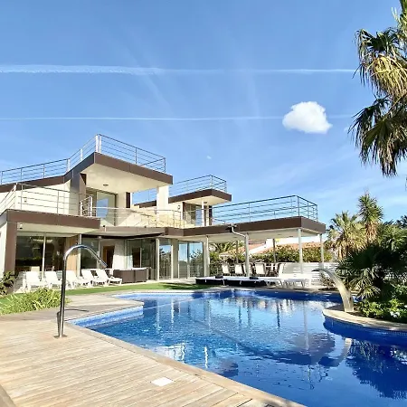Almadrava Stunning 5bedroom With Air-conditioning & Private Swimming Pool
